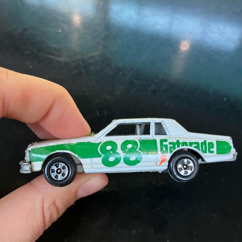 Vintage The ERTL #88 Darrell Waltrip Gatorade 1980 Chevrolet Stock Car 1025